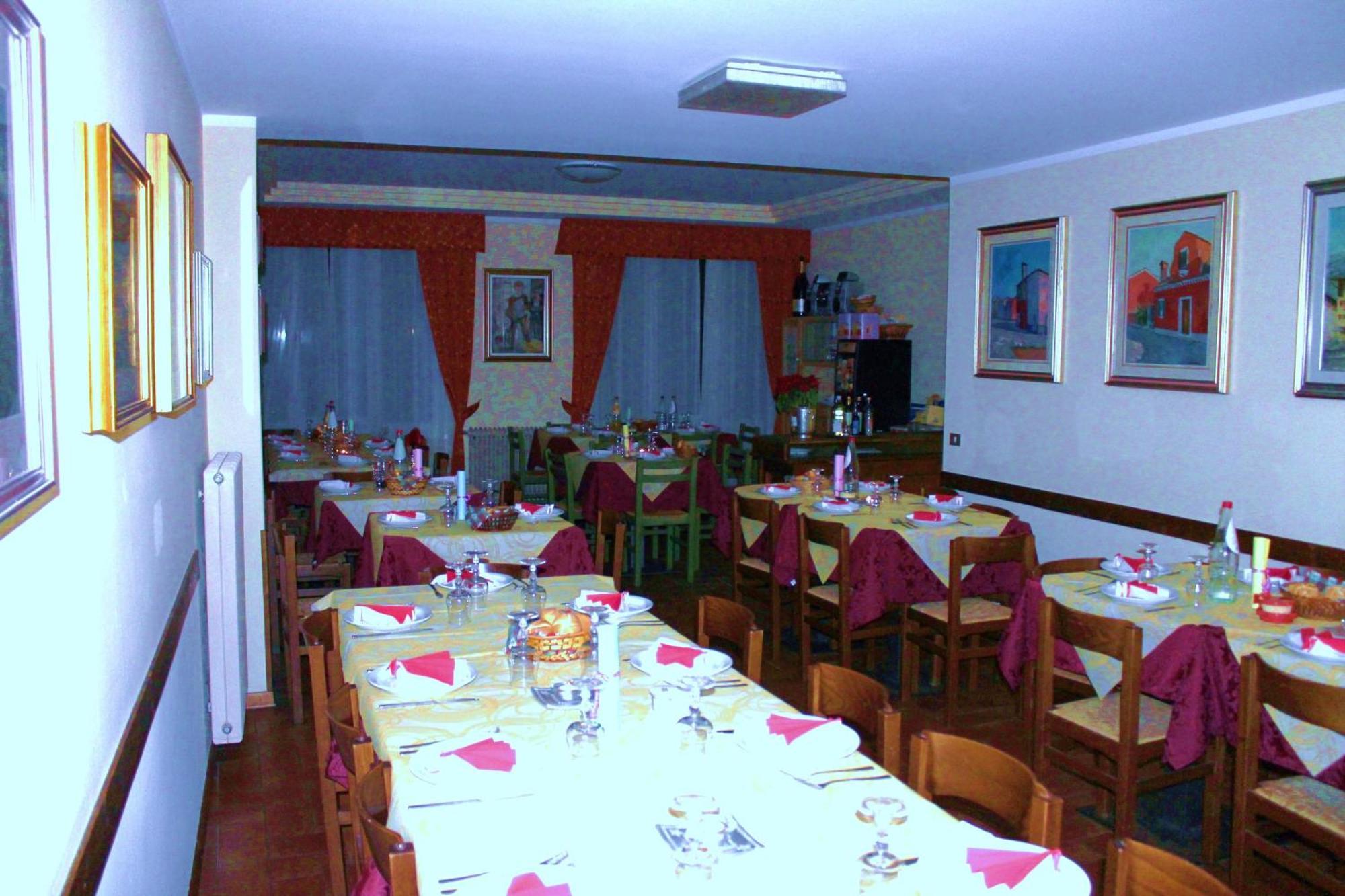 Albergo Bellaria Lavarone Exteriör bild