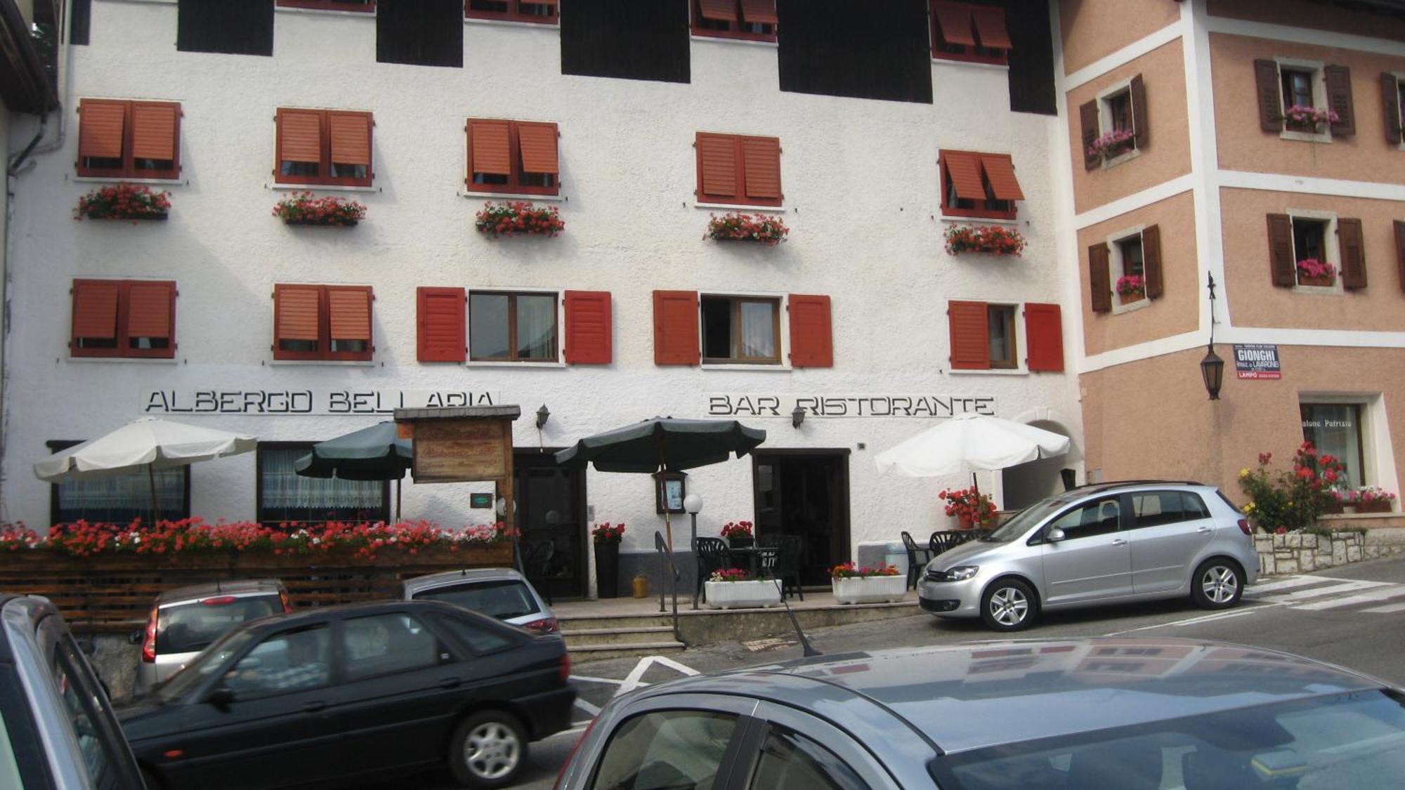 Albergo Bellaria Lavarone Exteriör bild